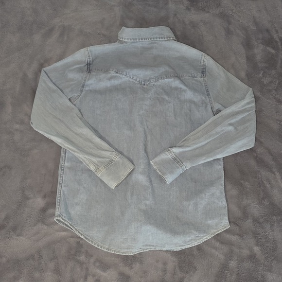 Levis Shirt Womens XS Western Pearl Snap Denim Long Sleeve Cowgirl Rodeo Rock - Picture 4 of 14